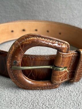 Zele Womens Brown All Leather Embossed Belt Size M 30 Made In USA Wrapped Buckle